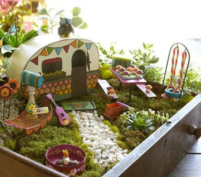 18 Miniature Fairy Garden Design Ideas