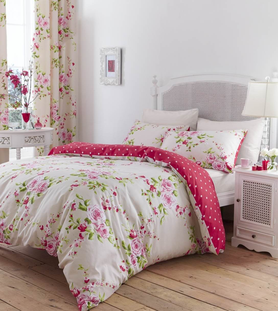 Unique Pink Floral Bedroom Ideas with Best Design