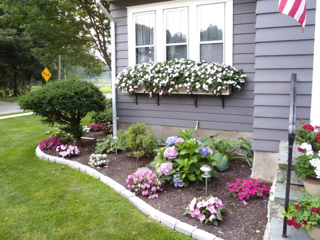 50 Best Front Yard Landscaping Ideas and Garden Designs
