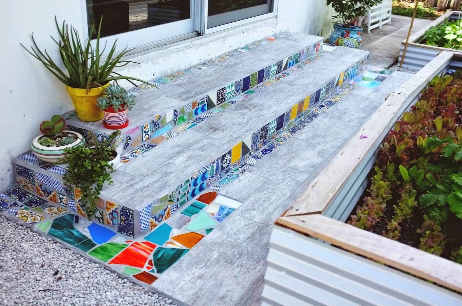 28 Best DIY Garden Mosaic Ideas (Designs and Decorations ...