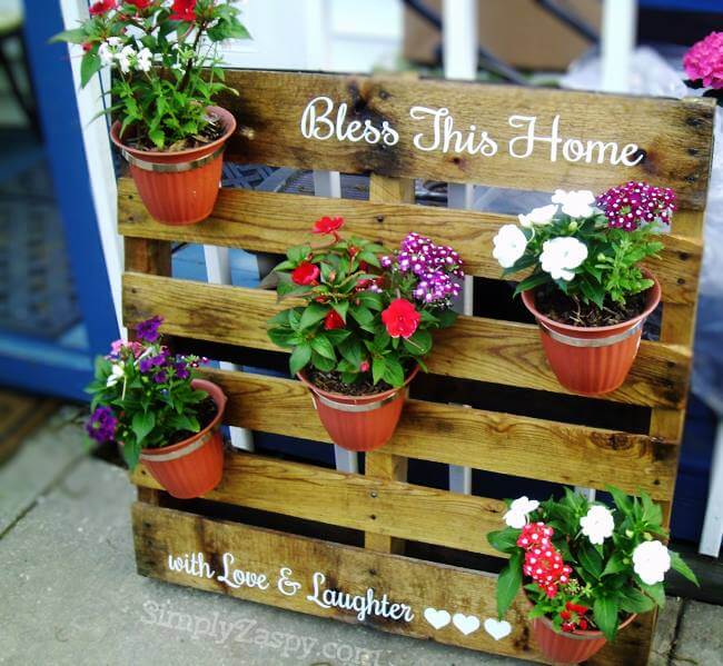 32 Best DIY Pallet and Wood Planter Box Ideas and Designs ...