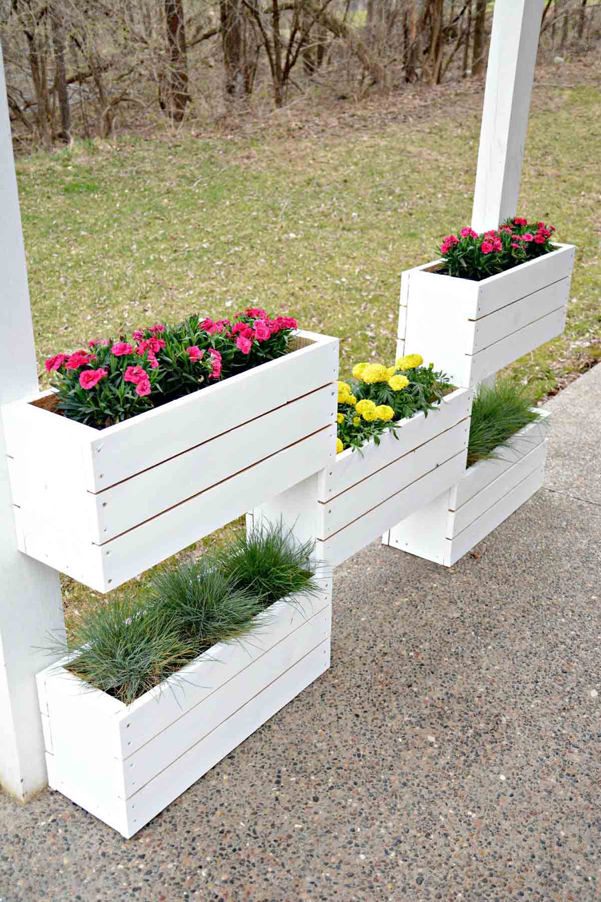 32 Best DIY Pallet and Wood Planter Box Ideas and Designs ...