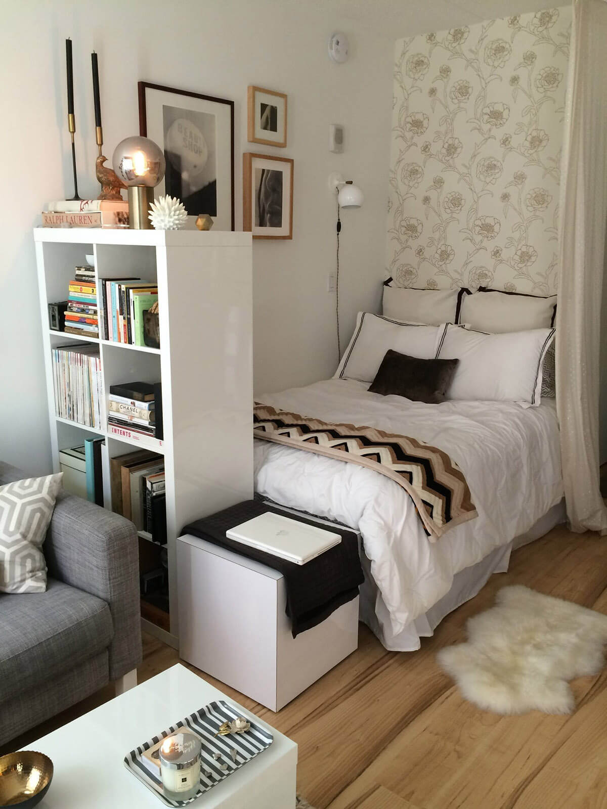 Tiny single bedroom designs