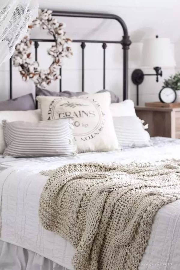 decor farmhouse bedroom bed iron garland edward prince cast cozy homebnc